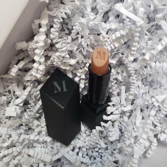 Morphe matte lipstick in Boo - Picture 5 of 7